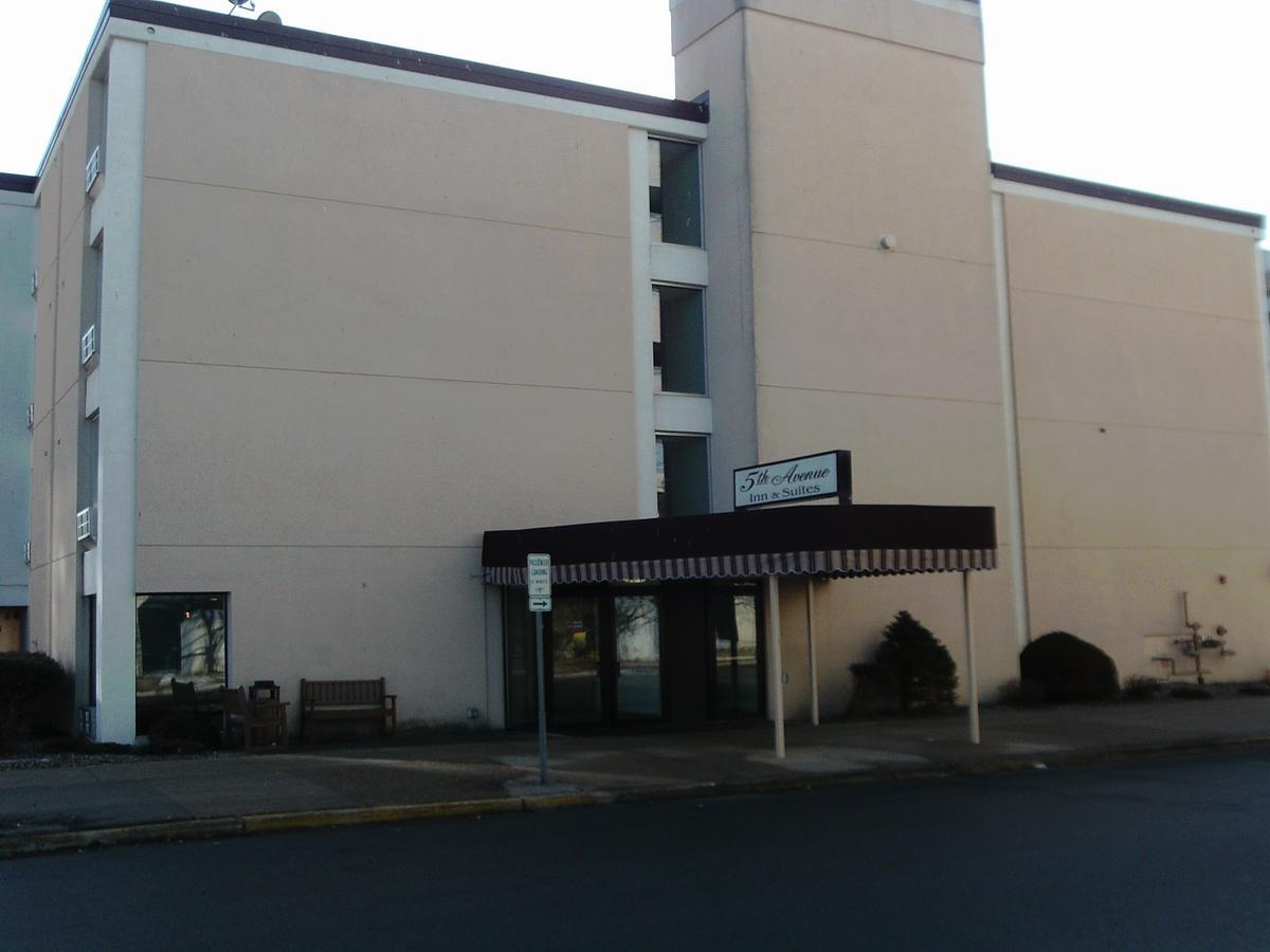 5Th Avenue Inn & Suites Rochester Exterior photo